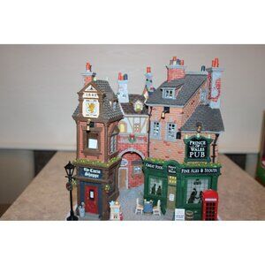 Lemax Essex Street - English Lane, facade, Rare